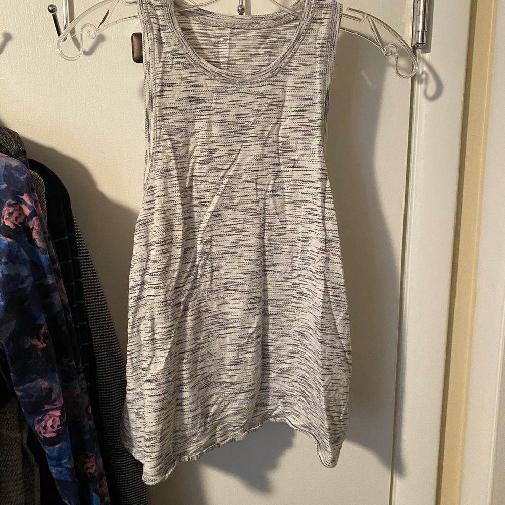 Lululemon muscle tank